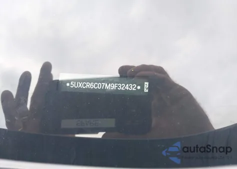 2021 BMW X5 xDrive40I z USA, uszkodzony, nr VIN 5UXCR6C07M9F32432